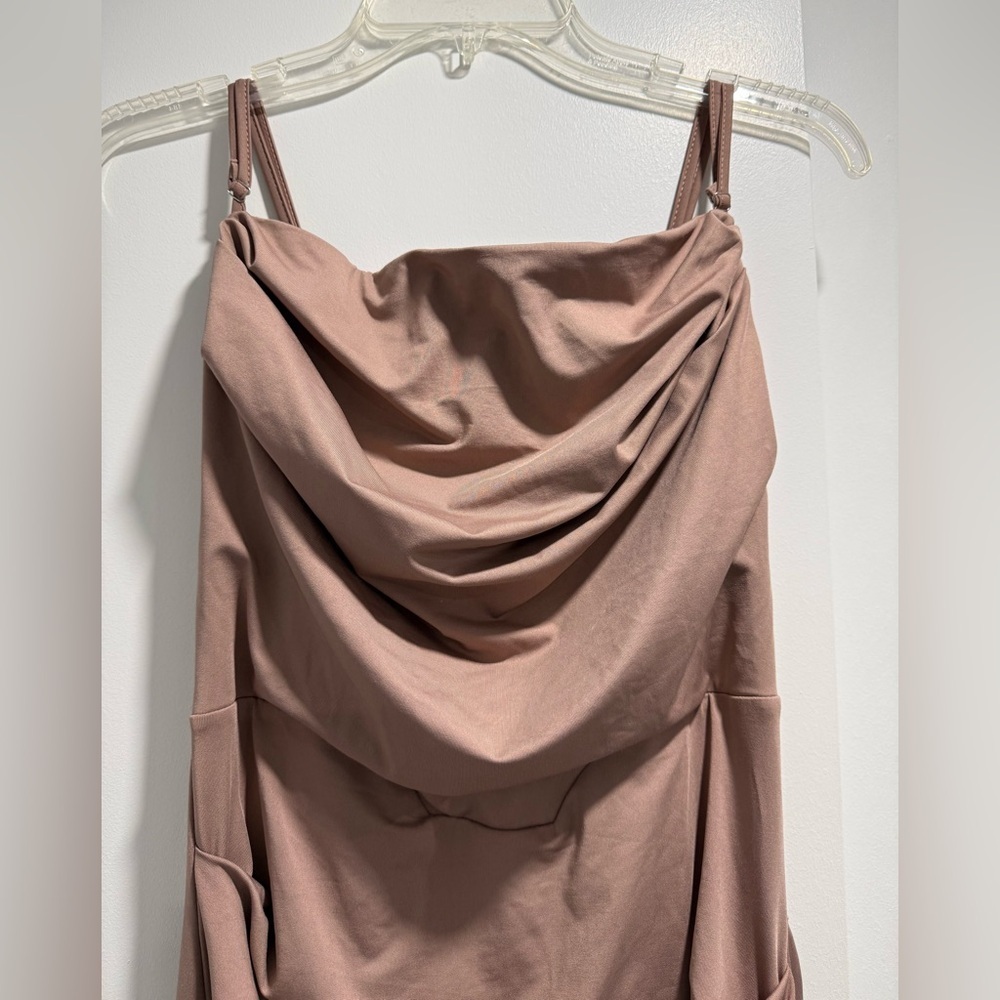 ElleFemme women maxi dress Tan Size M - Picture 4 of 11